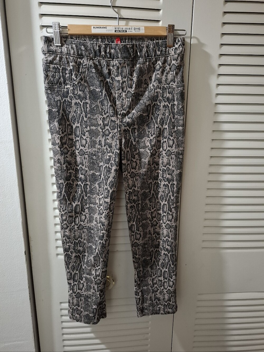 Spanx Leggings Pull On Pants Women's Medium M Jean-Ish Ankle Taupe Snakeskin